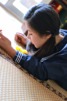 《女员工的滋味》在线观看